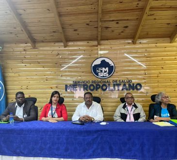 SNS y UNICEF capacitan sobre la importancia de la consulta prenatal