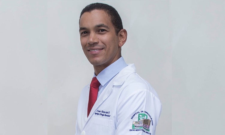 Cirujanos endovasculares exigen al Moscoso Puello ajustar su programa de residencias médicas de la especialidad