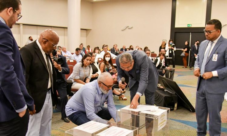 Gobierno aprueba RD$2,000 millones para compra de medicamentos a través de PROMESE/CAL