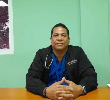 Especialista del Moscoso Puello llama a no descuidar tratamiento hepatitis