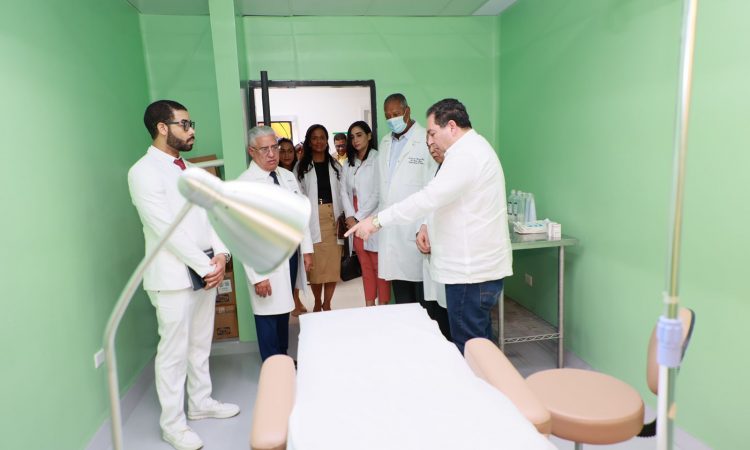 Hospital Salvador B. Gautier reinaugura Departamento de Cirugía Plástica y Reconstructiva