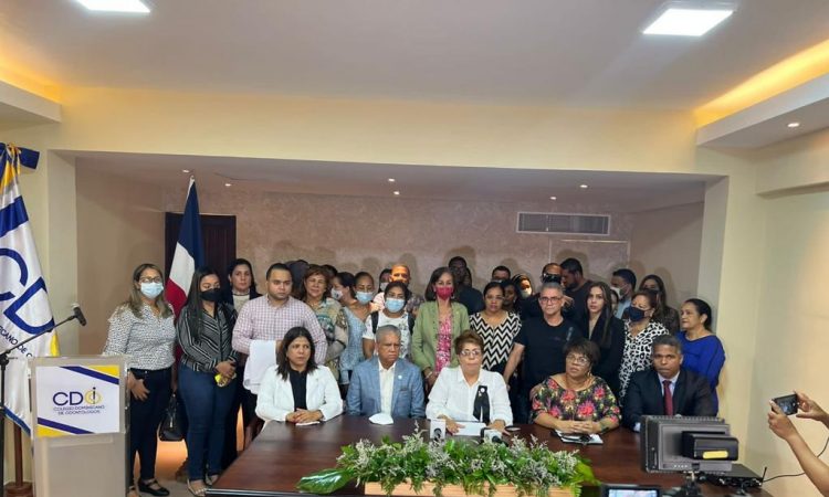 Odontólogos rechazan desvinculaciones por parte del SNS Odontólogos rechazan desvinculaciones por parte del SNS