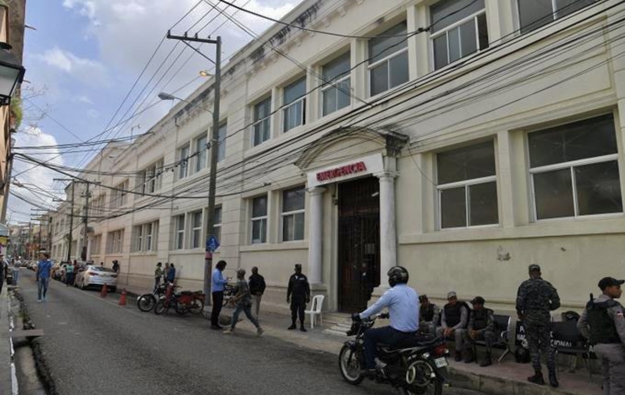 Gobierno descarta privatizar el Hospital Padre Billini y promete su apertura para el 05 de agosto - Noticias Medicas