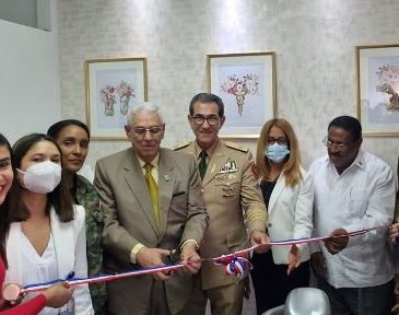 SNS entrega nuevos equipos odontológicos a Ministerio de Defensa