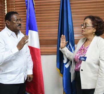 Dra. María Germán asumió dirección del Hospital Francisco Moscoso Puello
