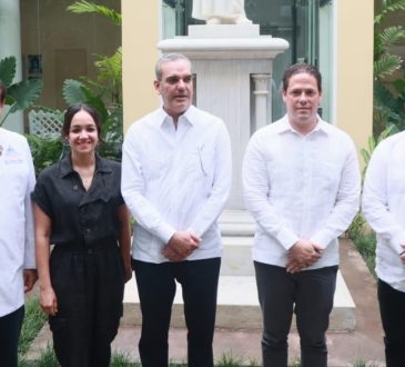 Gobierno entregó obras del Hospital Padre Billini este viernes