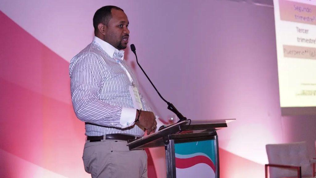 Dr. Yotin Ramón Pérez