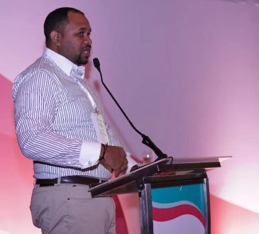 Dr. Yotin Ramón Pérez