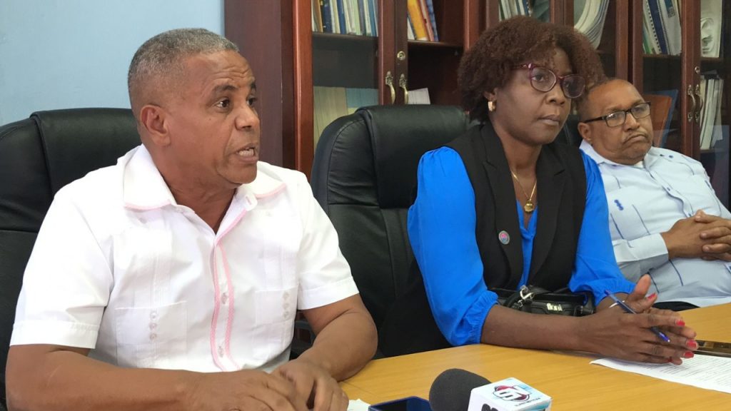 Enfermeros anuncian acciones por incumplimiento de acuerdos gubernamentales Gremios de enfermería anuncian acciones por incumplimiento de acuerdos por parte gobierno