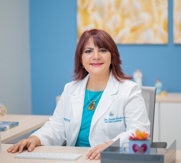Dra. Claudia Almonte jefa de la Unidad de Cardiología CEMDOE