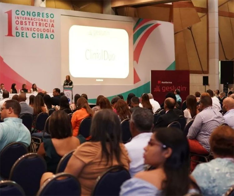 Ginecobstetras debaten sobre salud integral femenina en Cibao Ginecobstetras debaten sobre salud integral femenina en Cibao