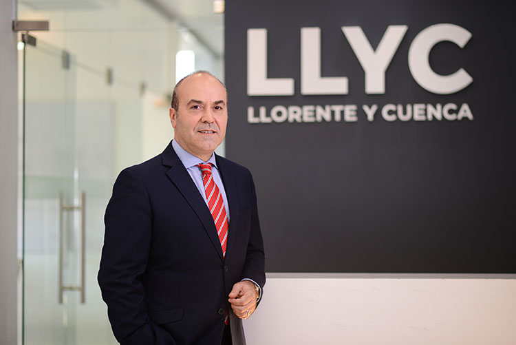 LLYC Dominicana ganó cuatro premios internacionales de Comunicación Iban Campo, director general de LLYC Dominicana
