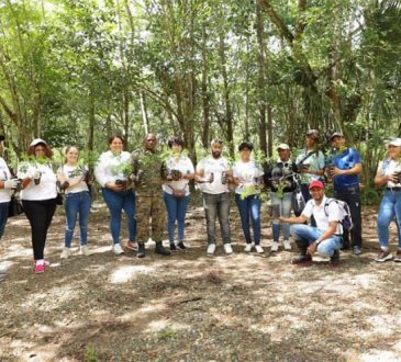 Hospital Jacinto Ignacio Mañón plantó 220 árboles en el Humedales del Ozama
