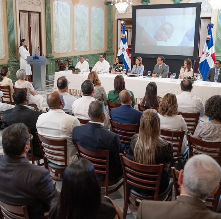 SNS presentó su programa de prueba auditiva para recién nacidos
