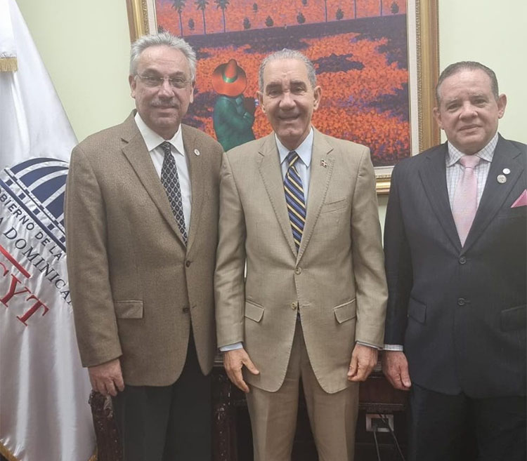 MESCyT y FEPAFEM discuten estrategias para apoyar la educación médica MESCyT y FEPAFEM discuten estrategias para apoyar la educación médica
