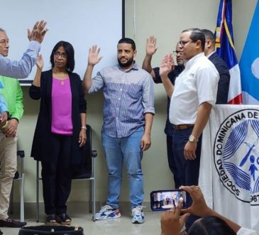 Sociedad de Cirugía Pediátrica presentó a su nueva directiva