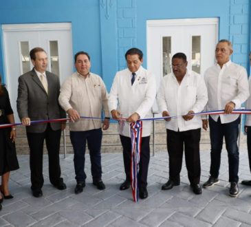 SNS inauguró el remozado Centro Sanitario de Santo Domingo (La Galván)