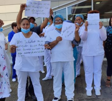 Enfermeras protestan por incumplimiento de pagos del SeNaSa