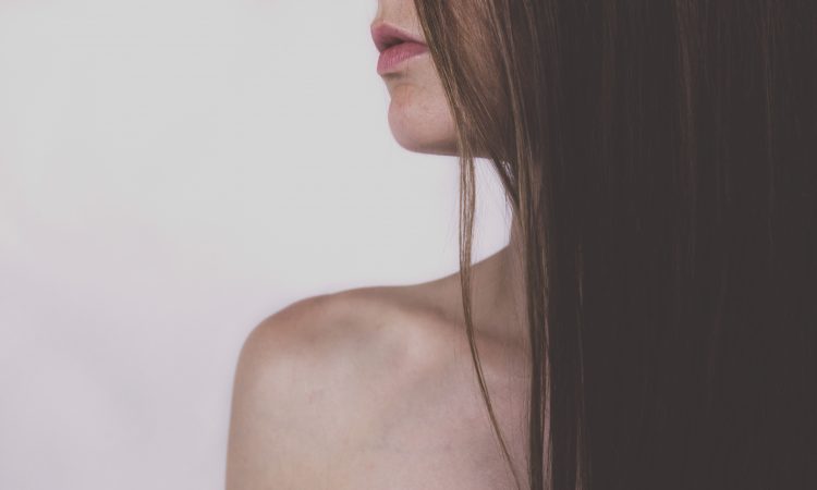 Riesgo de cáncer de mama se duplica por antecedentes familiares