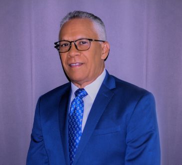 Dr. Ángel Almánzar