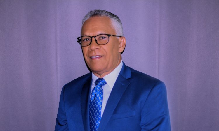 Dr. Ángel Almánzar