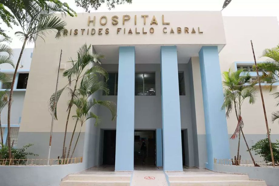 SNS trabaja en remozamiento del Hospital Arístides Fiallo Cabral