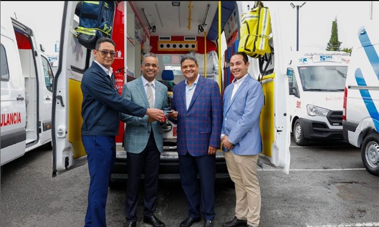 SNS fortalece atención prehospitalaria con 36 nuevas ambulancias
