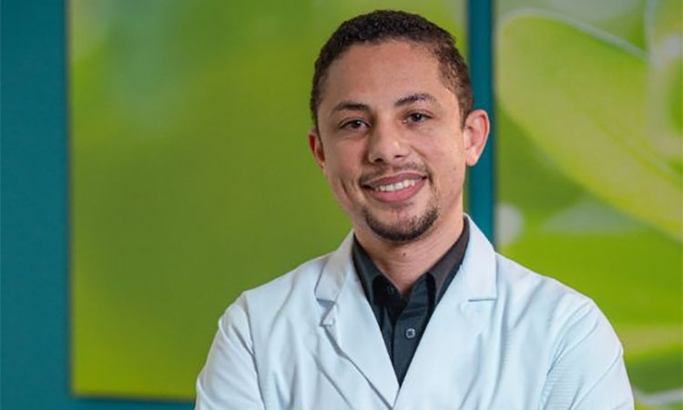 Dr. Wally Abreu