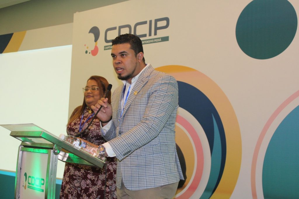 Pediatras disertaron sobre diversas patologías en su Simposio de Cuidado Intensivo Pediátrico