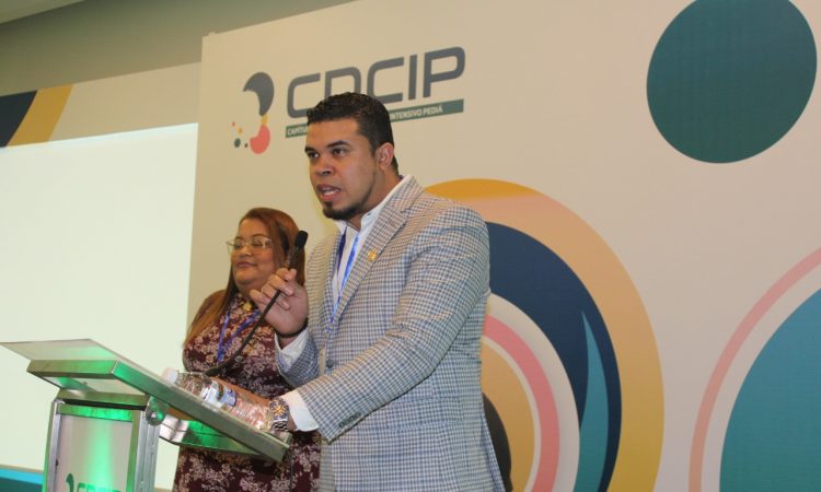 Pediatras disertaron sobre diversas patologías en su Simposio de Cuidado Intensivo Pediátrico