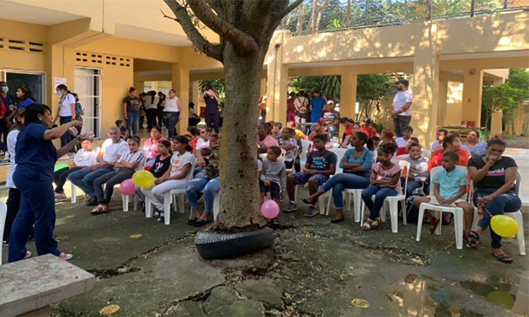 Hospital Arturo Grullón realizó operativo médico en escuela de Bella Vista