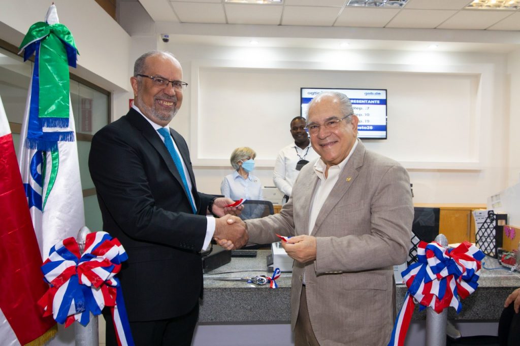 SISALRIL inaugura otro Punto GOB en Santo Domingo Este