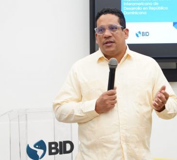 director general de Contrataciones Públicas, Carlos Pimentel