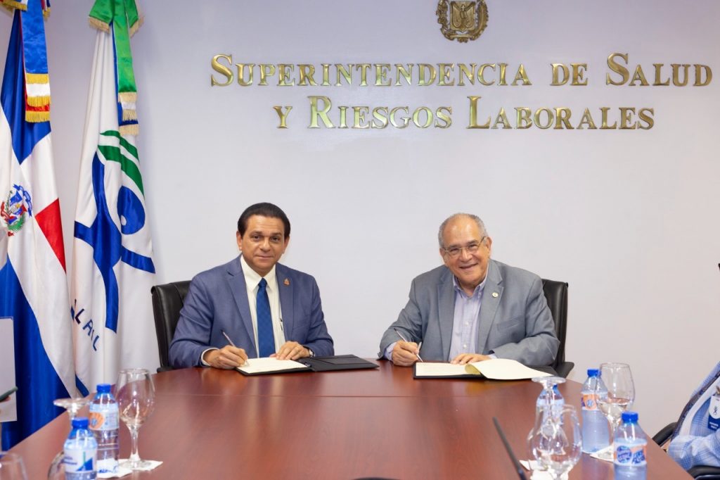 MSP y SISALRIL firman acuerdo para mejorar accesibilidad de servicios
