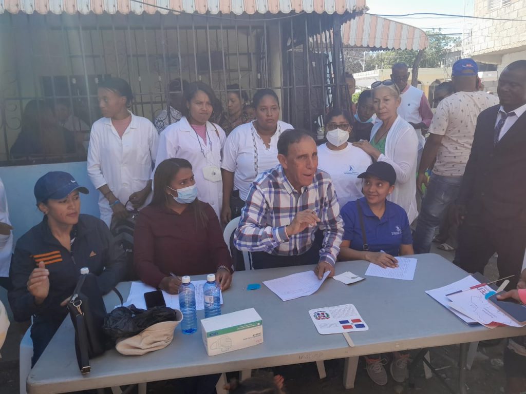 Clínica Cruz Jiminián benefició a habitantes del municipio Azua