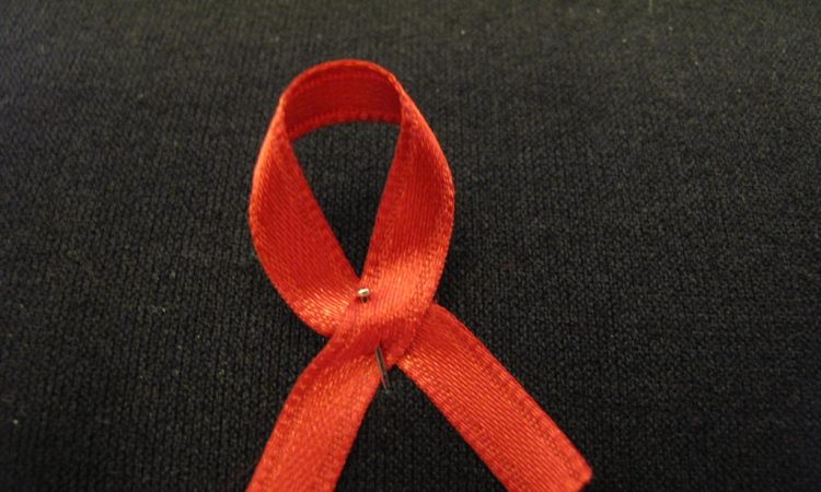 AHF: 72,000 personas viven con VIH en RD, pero solo el 82 % conoce su condición