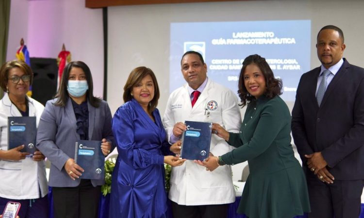 Centro de Gastroenterología presentó su primera Guía Farmacoterapéutica Centro de Gastroenterología presentó su primera Guía Farmacoterapéutica