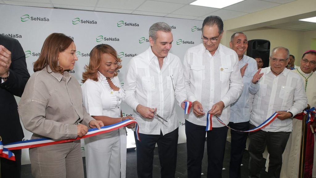 SeNaSa inauguró nuevo centro de servicios en San Pedro de Macorís SeNaSa inauguró nuevo centro de servicios en San Pedro de Macorís