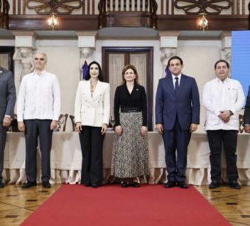 Gabinete de Niñez y Adolescencia presenta programa de implantes cocleares