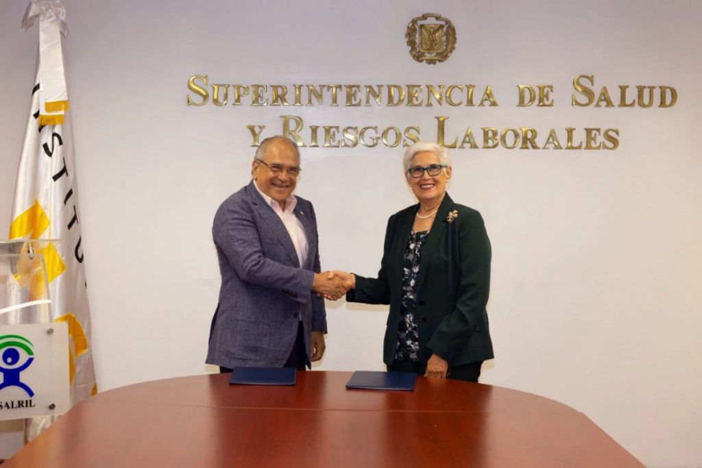 SISALRIL y IOMG firman acuerdo en pro del conocimiento de la Seguridad Social SISALRIL y IOMG firman acuerdo en pro del conocimiento de la Seguridad Social