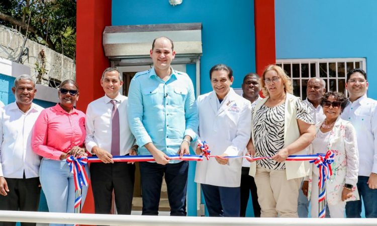 Promese/CAL abrió Farmacias del Pueblo en Haina e Higüey