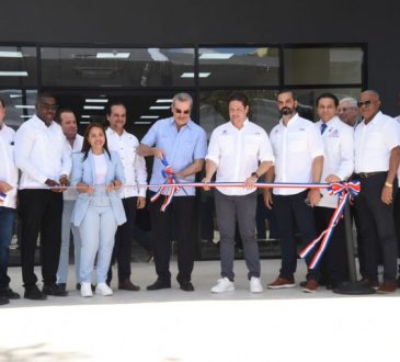 Presidente Abinader inauguró Hospital Villa Hermosa, en La Romana