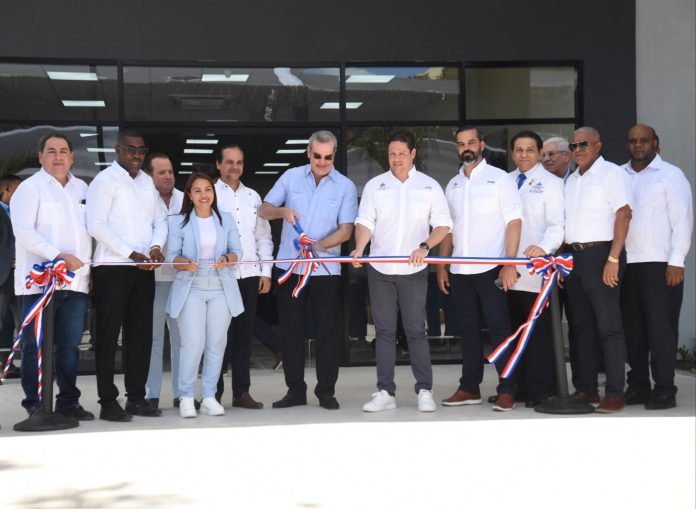 Presidente Abinader inauguró el Hospital Municipal Villa Hermosa, en La Romana Presidente Abinader inauguró Hospital Villa Hermosa, en La Romana