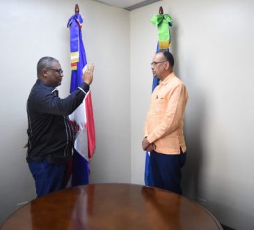 Dr. Juan Severino asume dirección del Hospital Leopoldo Pou de Samaná