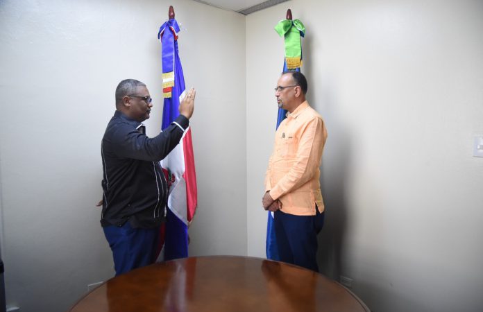 Dr. Juan Severino asume dirección del Hospital Leopoldo Pou de Samaná