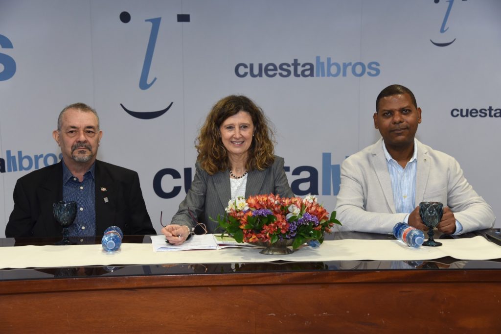 Familia y salud, prioridades vitales para el 91 % de los jóvenes dominicanos