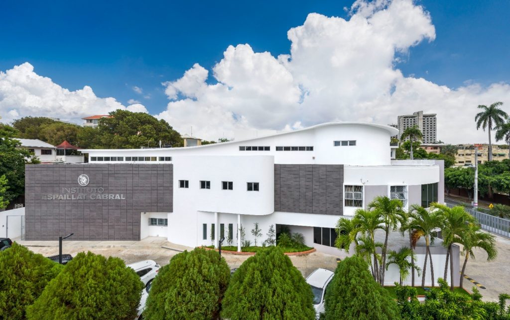 Instituto Espaillat Cabral celebra 53 años de servicios oftalmológicos