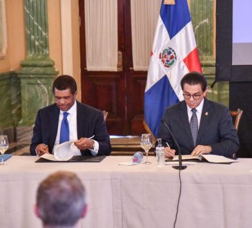 Gobierno dominicano firmó convenio con la UASD y el Sistema de Salud Académico de Medicina Montefiore
