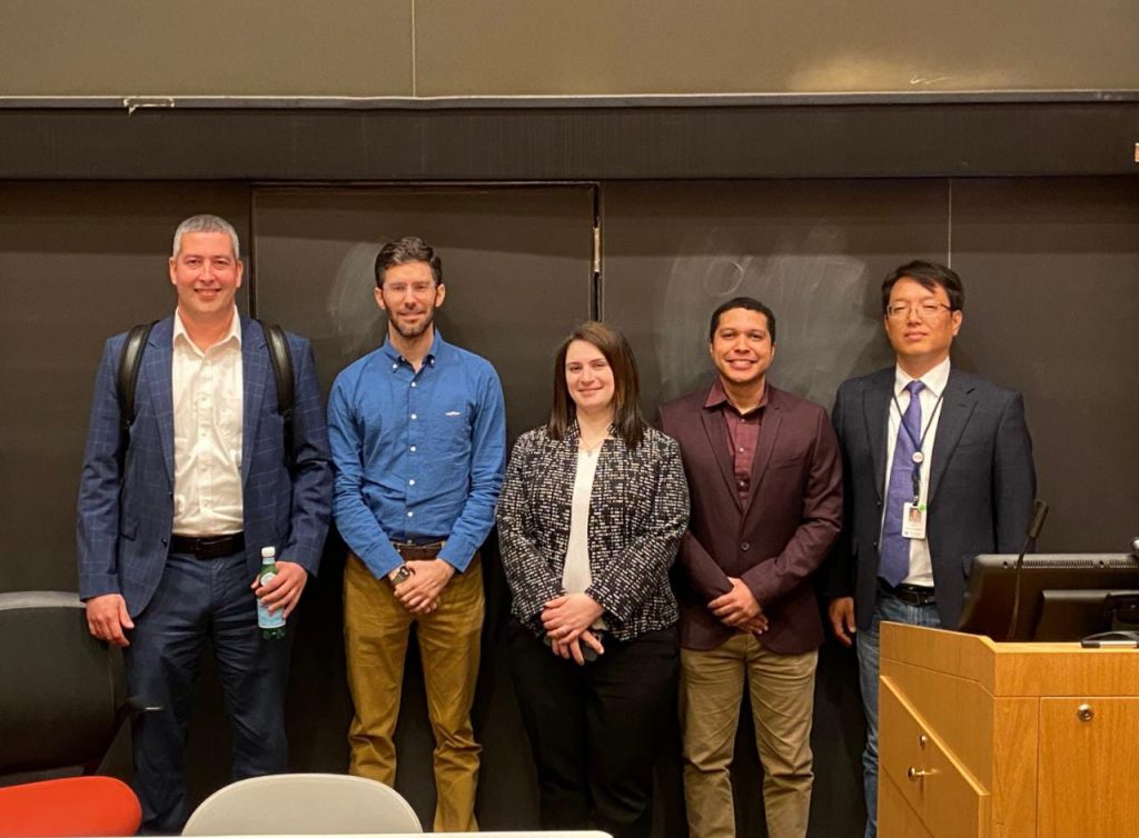 Dr. Juan Luis Santana moderó panel sobre Inteligencia Artificial en Harvard