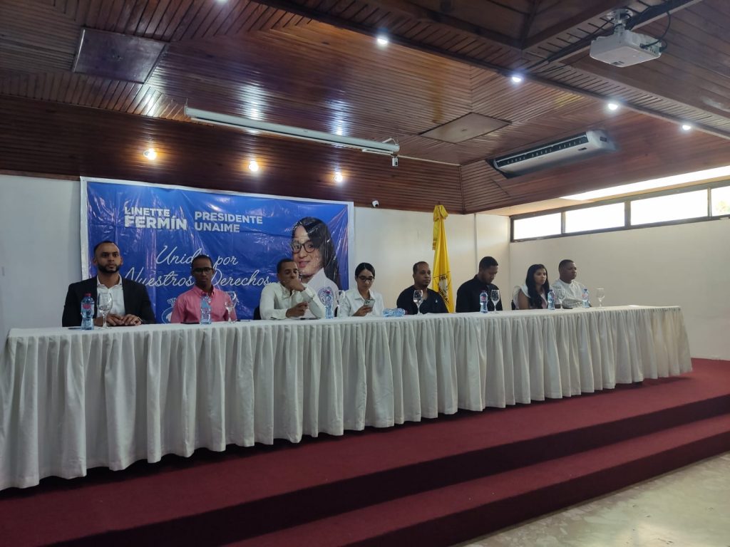 Unión Nacional de Internos de Medicina juramentó a su presidenta 2023-2024 Unión Nacional de Internos de Medicina juramentó a su directiva 2023-2024
